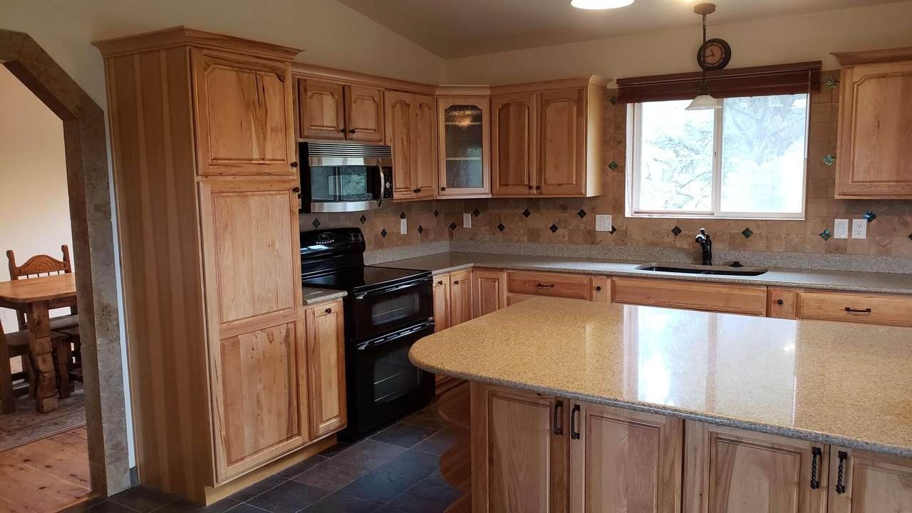 55 Bronco Lane - Photo 1