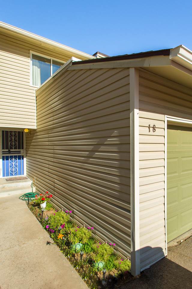 18 Westlake Drive - Photo 1