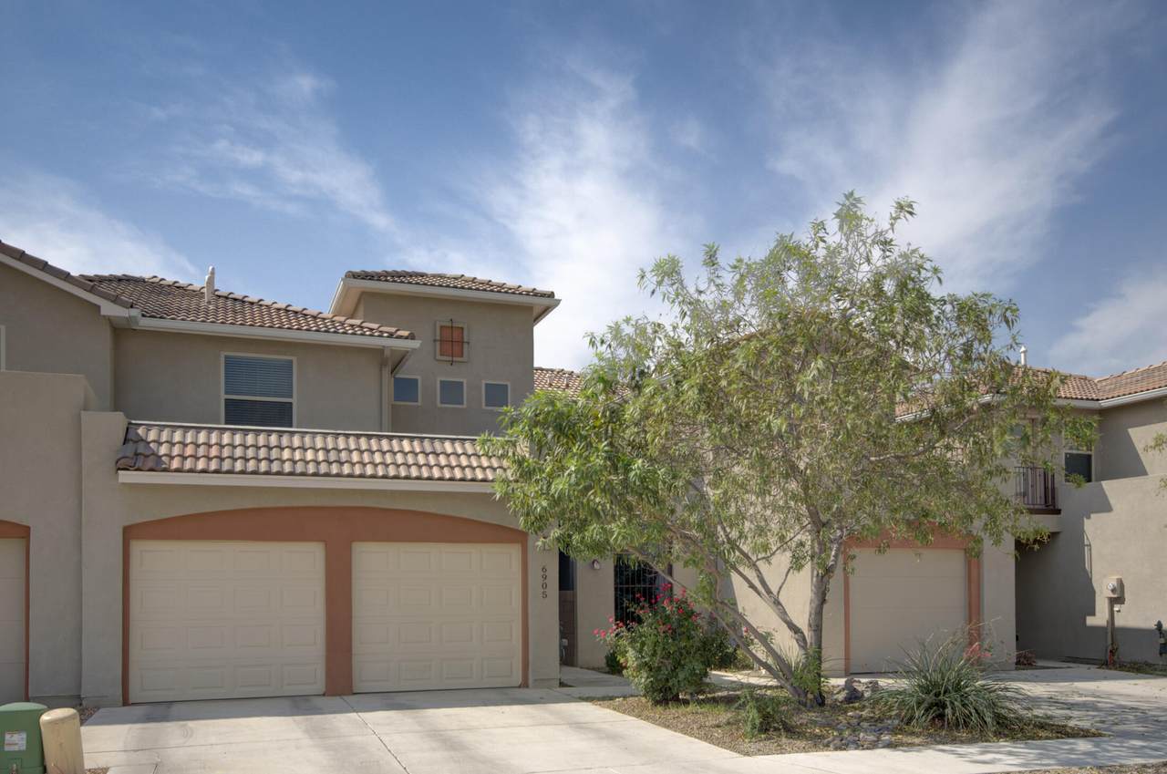 6905 Papaya Street - Photo 1