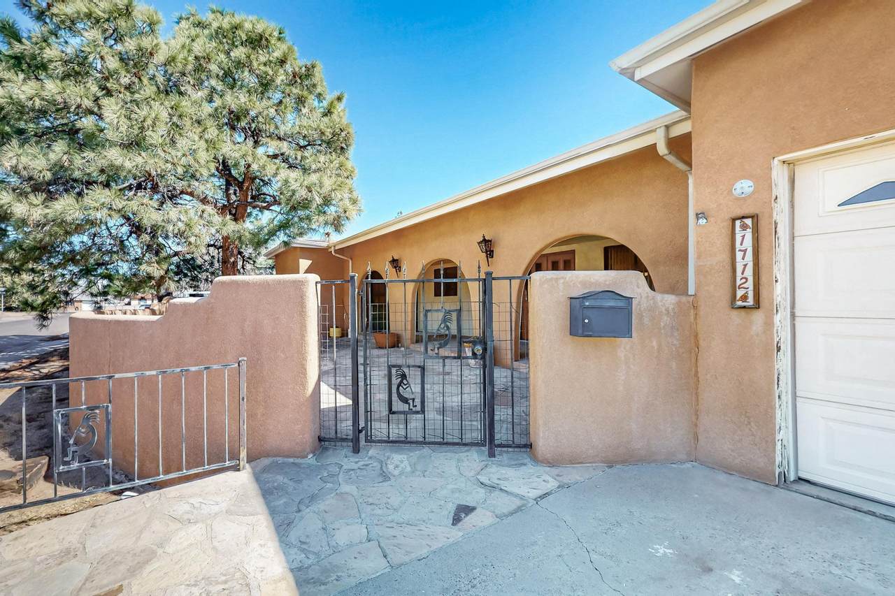 1712 Virginia Street - Photo 1