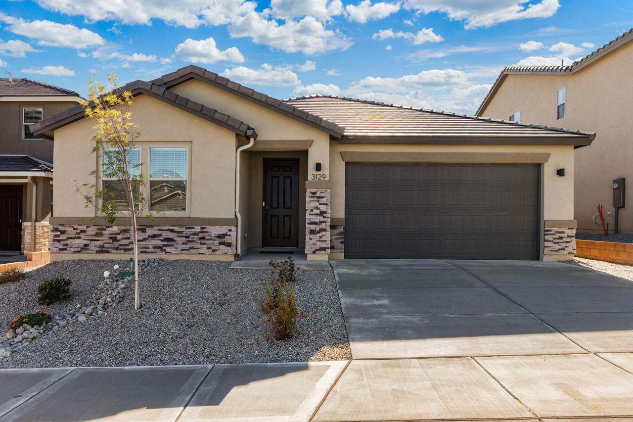 3129 Alicia Road - Photo 1