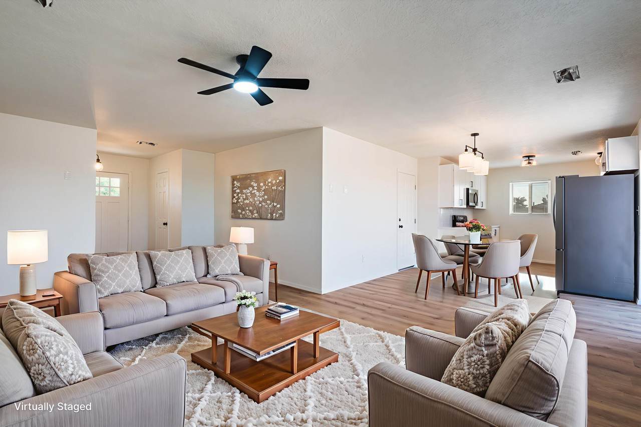 810 10TH Avenue - Photo 1