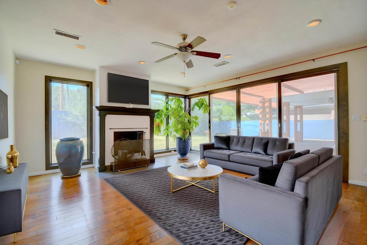 1724 Chacoma Place - Photo 1