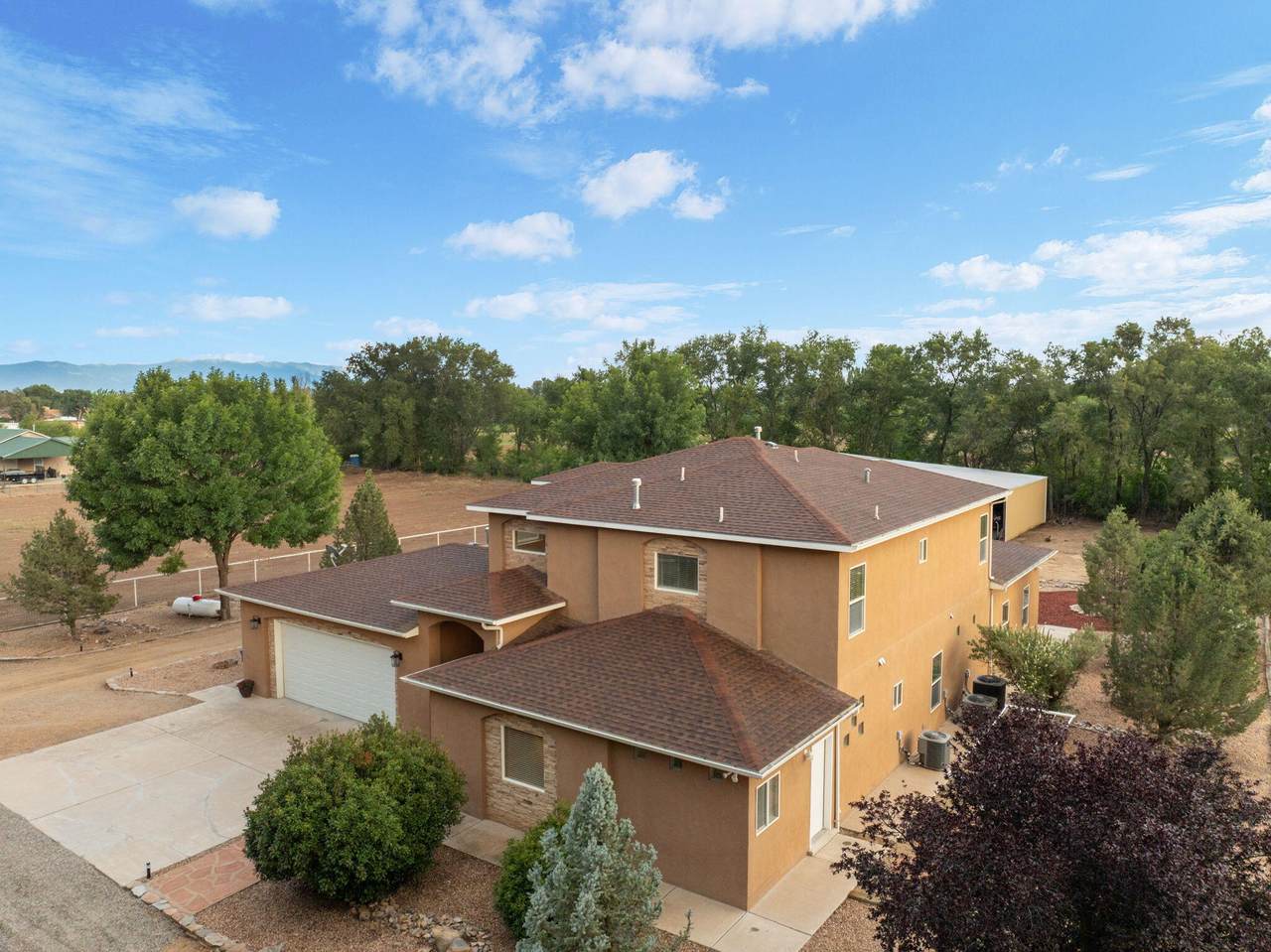 103 Chantelly Lane - Photo 1