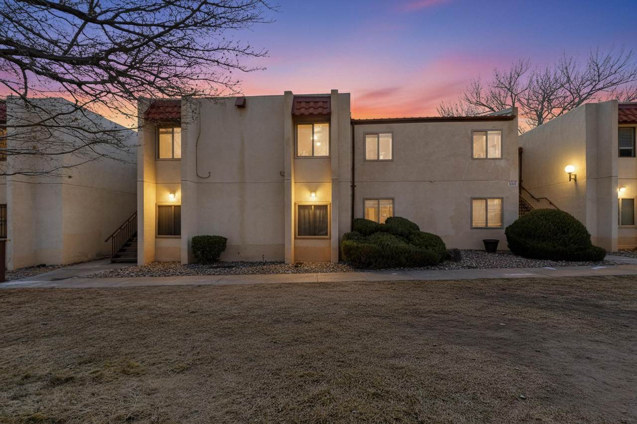 901 Country Club Drive - Photo 1