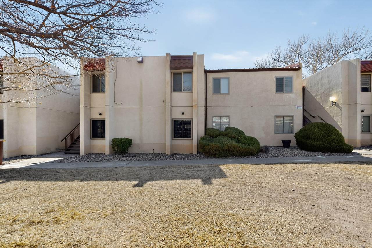 901 Country Club Drive - Photo 1