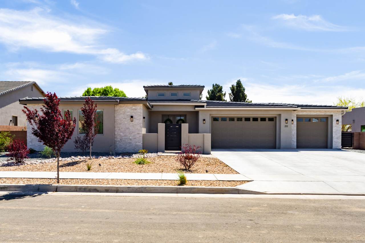 212 Lavender Place - Photo 1