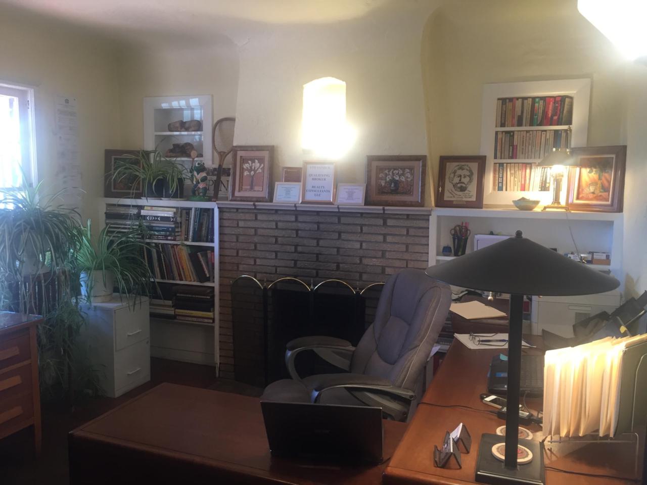 2424 Broadway Boulevard - Photo 1