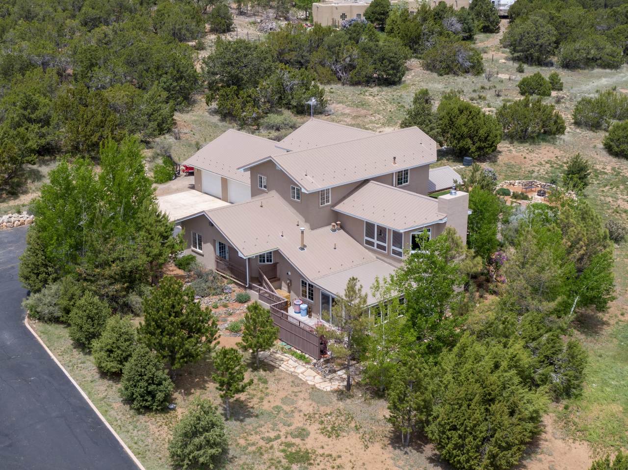 31 Western Saddle Drive - Photo 1