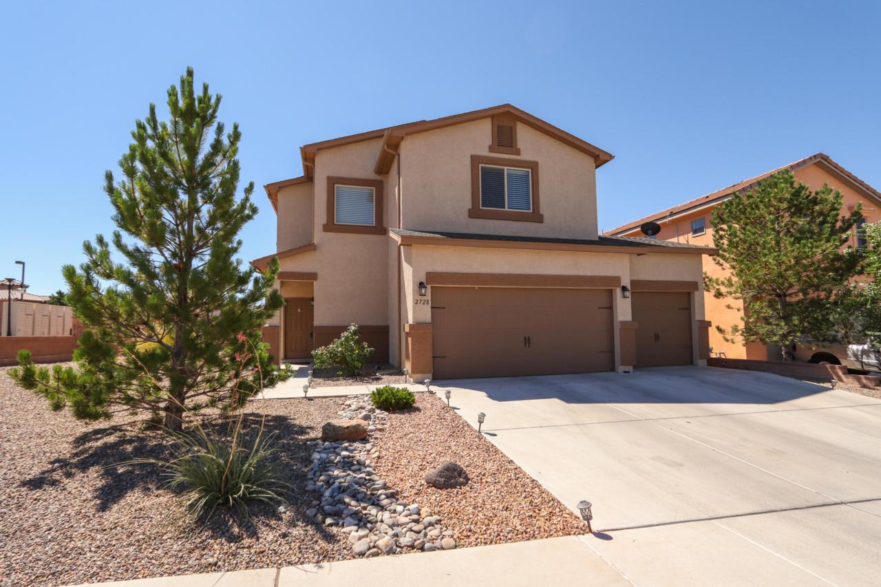 2728 Walsh Loop - Photo 1
