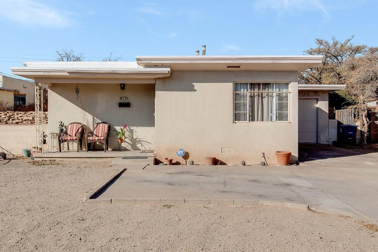 813 Laguayra Drive - Photo 1