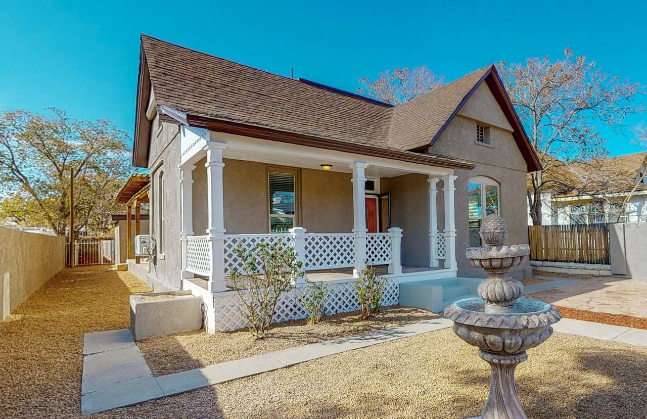 815 8TH Street - Photo 1
