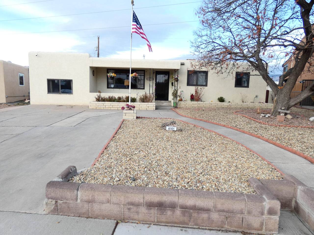 6101 Zimmerman Avenue - Photo 1