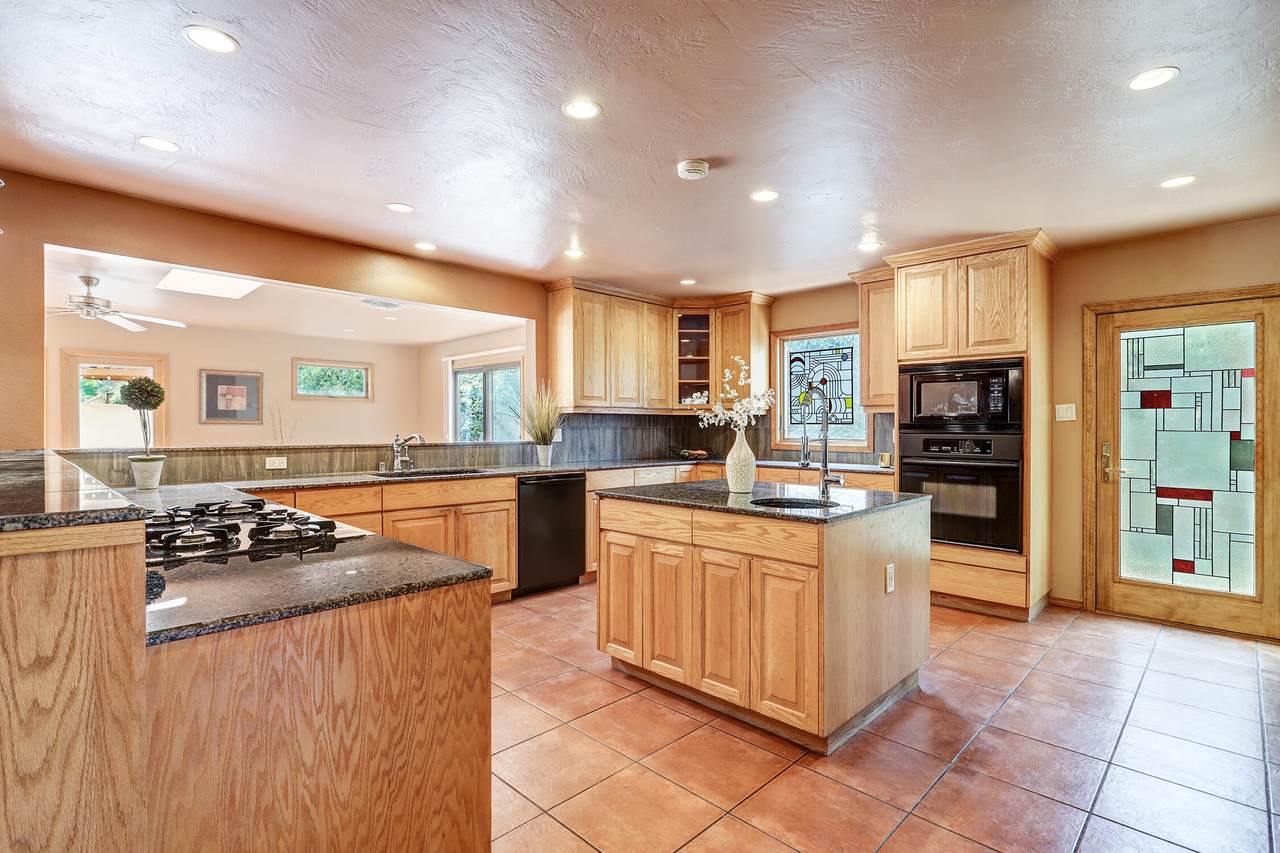 1306 Washington Street - Photo 1