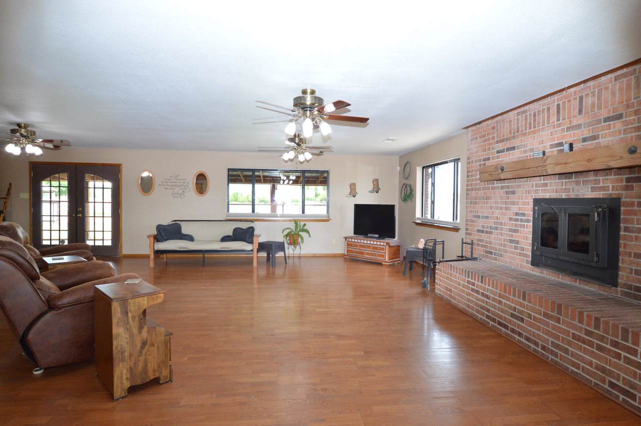 3 Waggoner Lane - Photo 1
