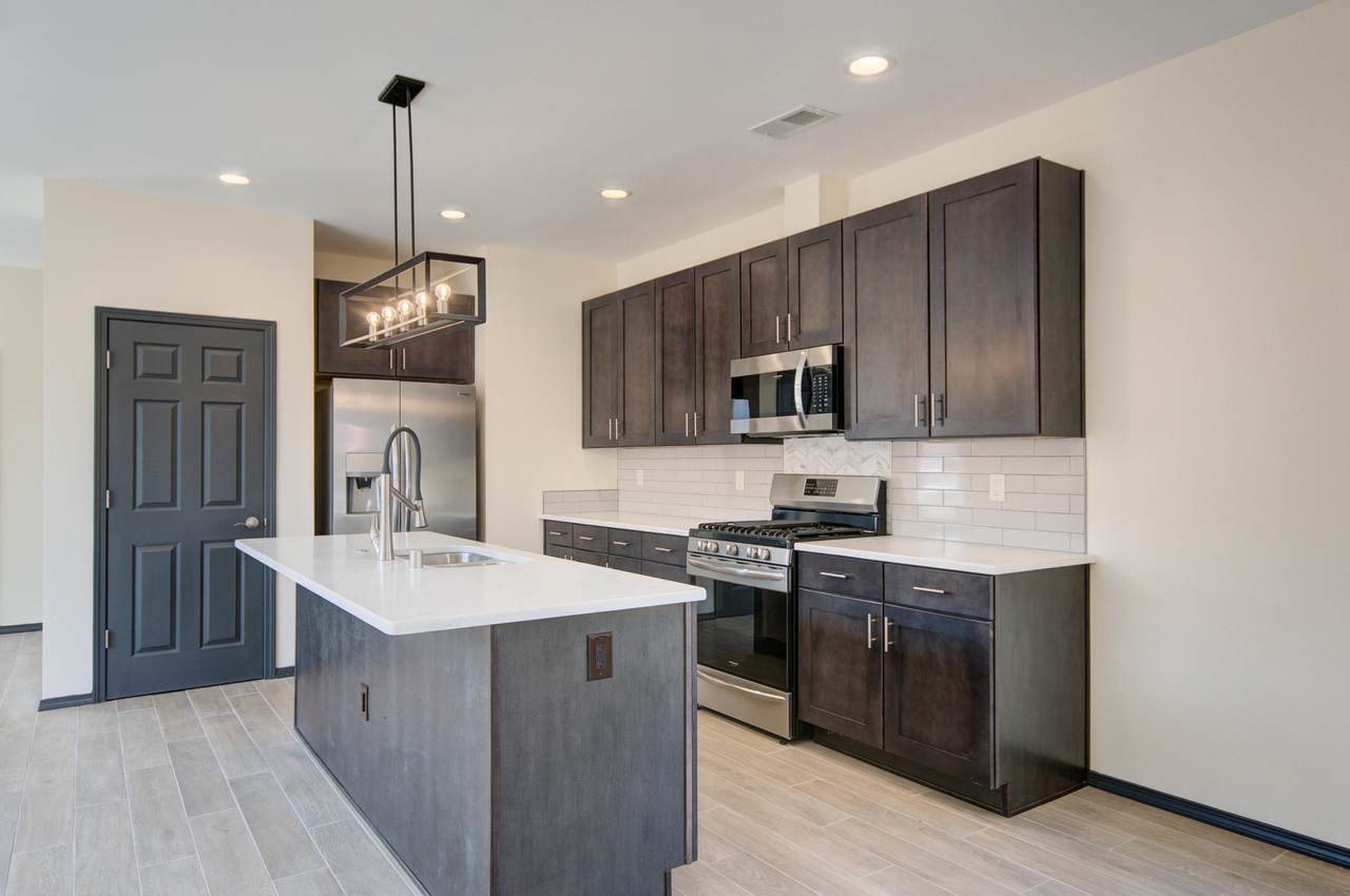 707 Santa Fe Avenue - Photo 1