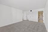 911 Country Club Drive - Photo 17