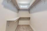 57 Majestic - Photo 23