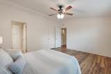 984 Hollywood Boulevard - Photo 15