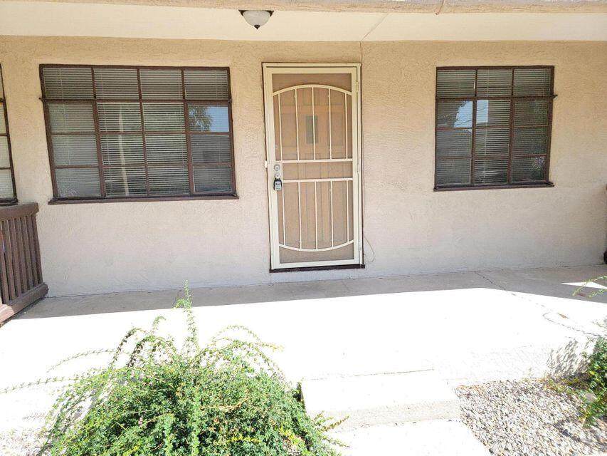 520 Adams Street - Photo 1