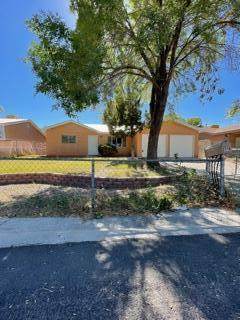 2716 Apple Valley Avenue - Photo 1
