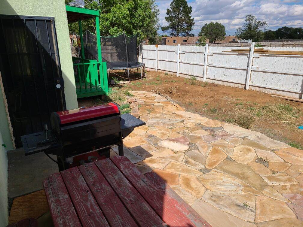 604 Victoria Street - Photo 1
