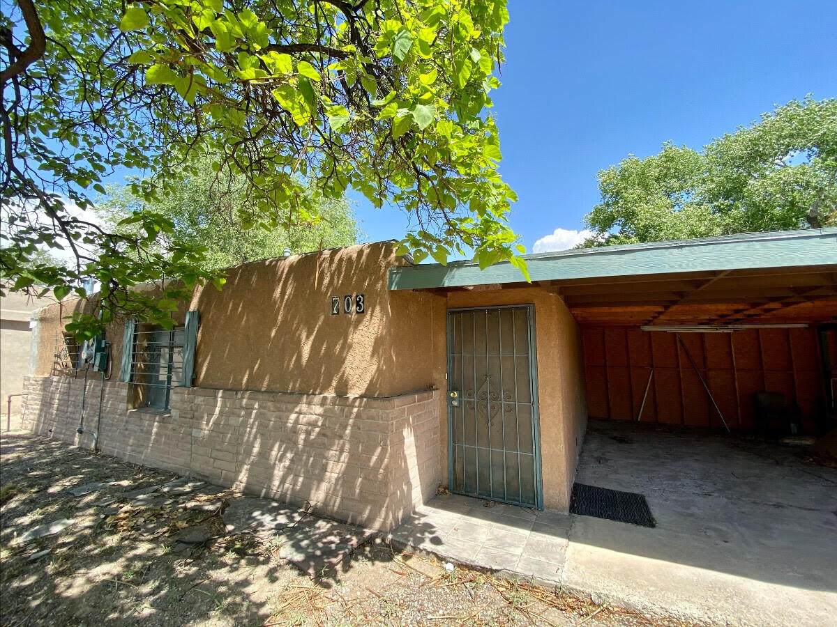703 Cromwell Avenue - Photo 1