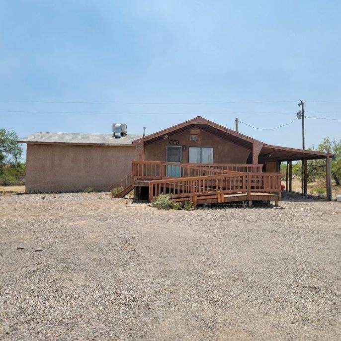 521 Ontario Drive - Photo 1