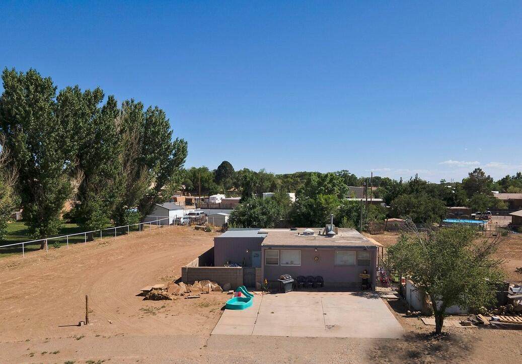 9201 Edith Boulevard - Photo 1