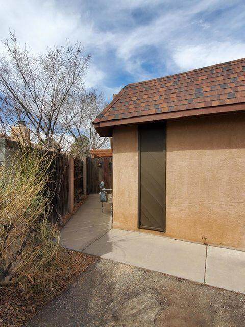 5325 Heritage Way - Photo 1