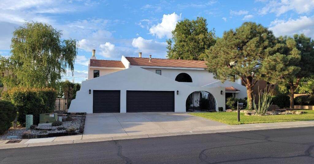9805 Tanoan Drive - Photo 1