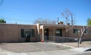 7700 Hannett Avenue - Photo 1