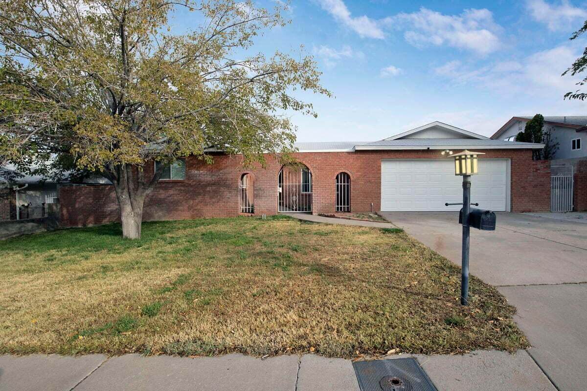 3829 Mount Rainier Drive - Photo 1