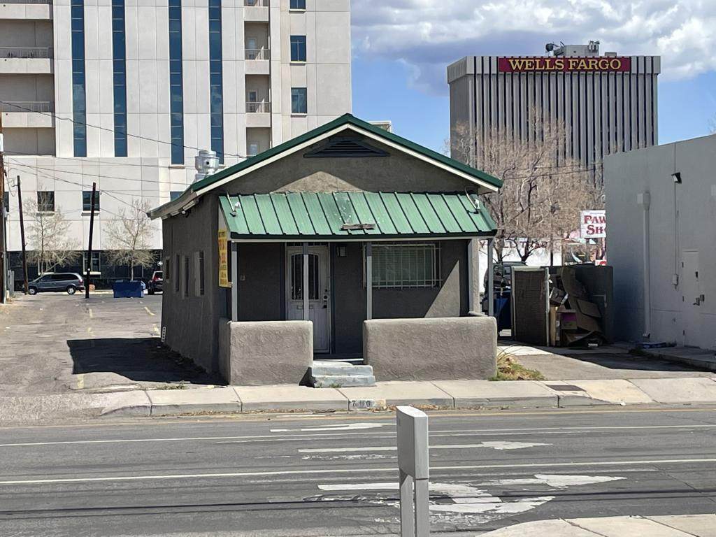 710 6TH Street - Photo 1