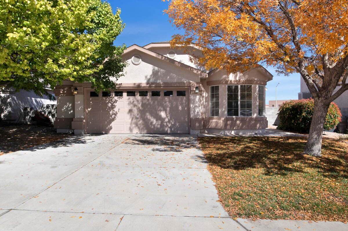 3325 Hunters Meadows Circle - Photo 1