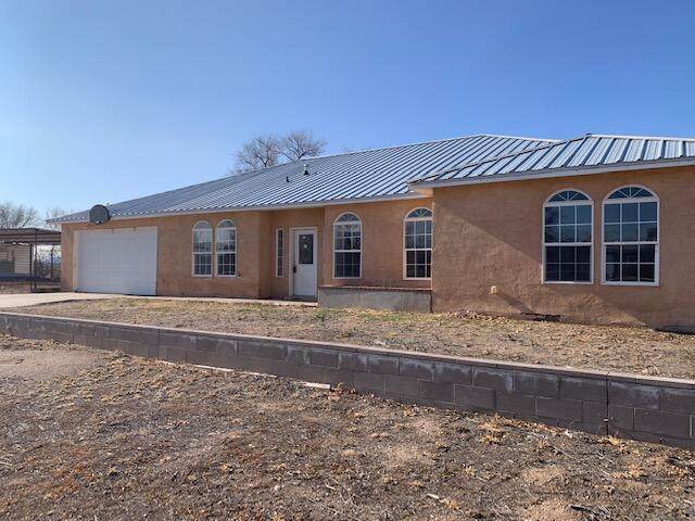 8 King Charles Lane - Photo 1