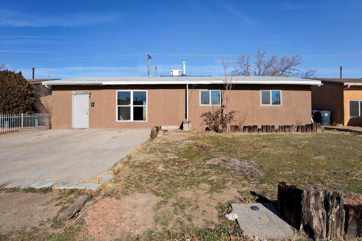 10605 San Jacinto Avenue - Photo 1