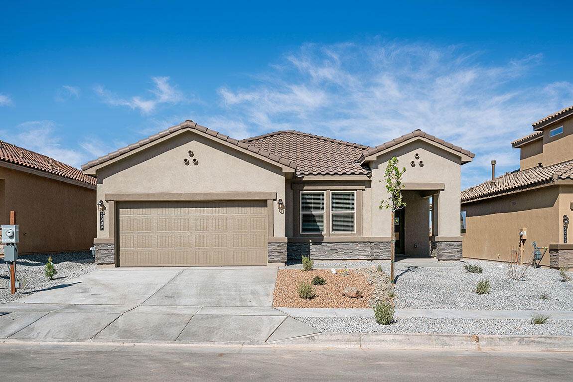 1862 Tesoro Loop - Photo 1