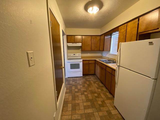 544 Monte Vista Drive - Photo 1