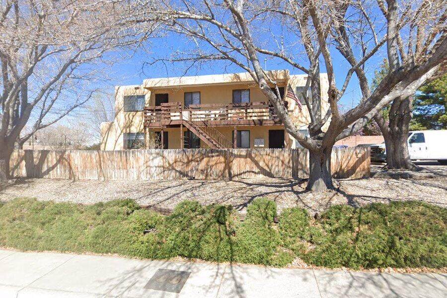 12205 Haines Avenue - Photo 1