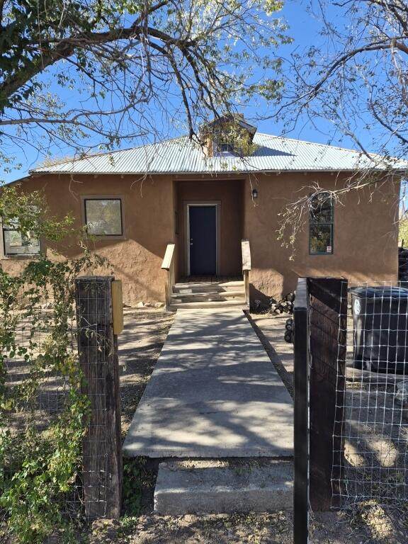 708 Spruce Street - Photo 1