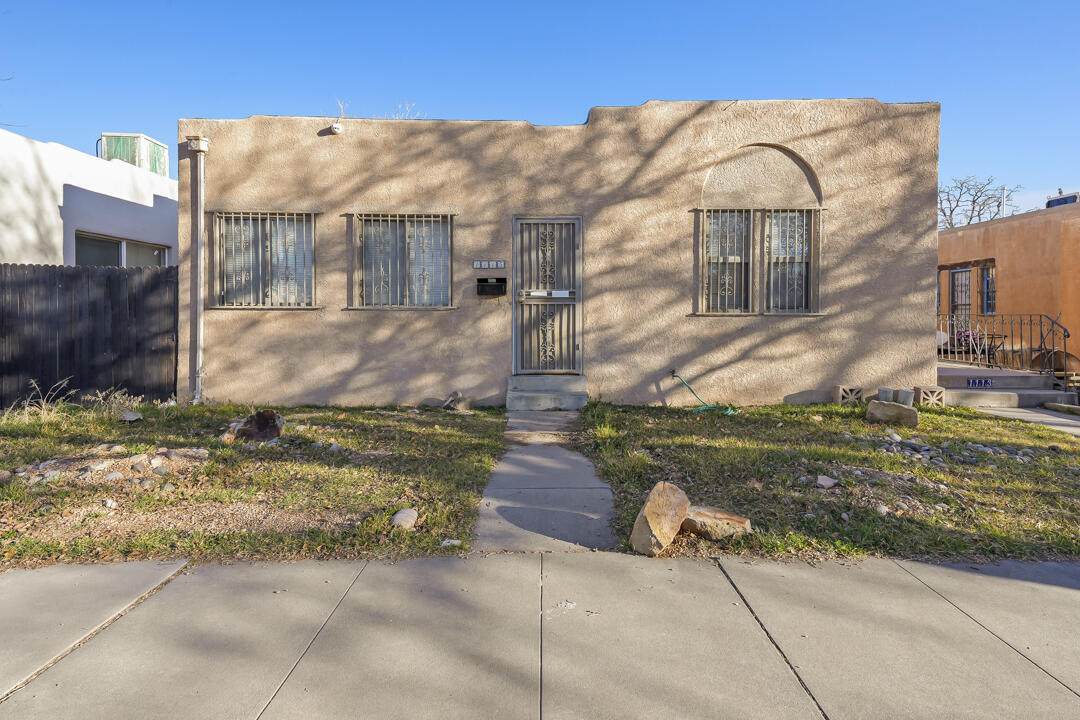 1113 Gold Avenue - Photo 1