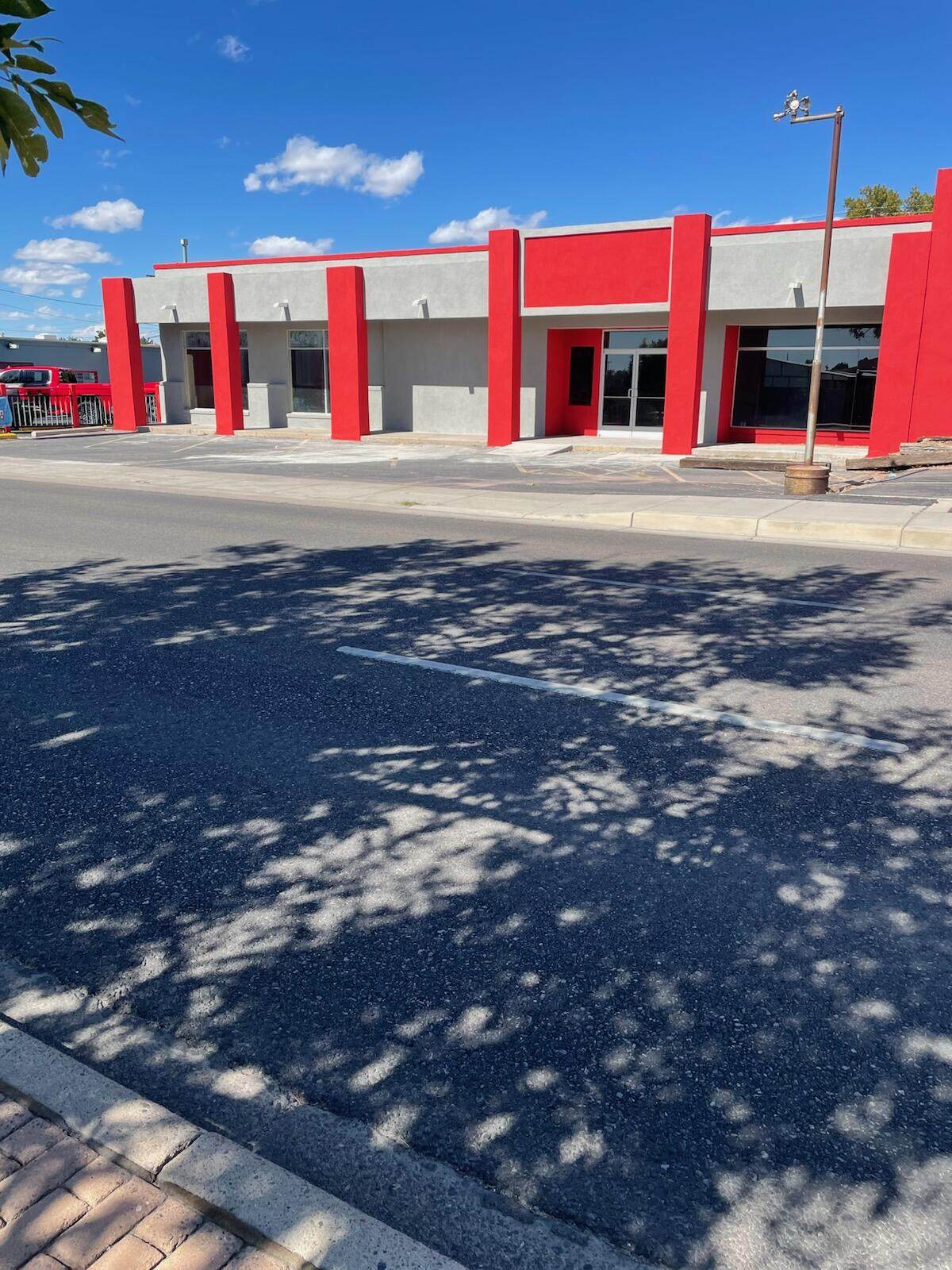 6405 Lomas Boulevard - Photo 1