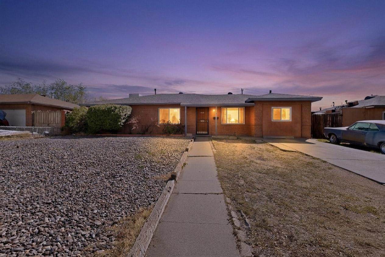 2328 Wyoming Boulevard - Photo 1