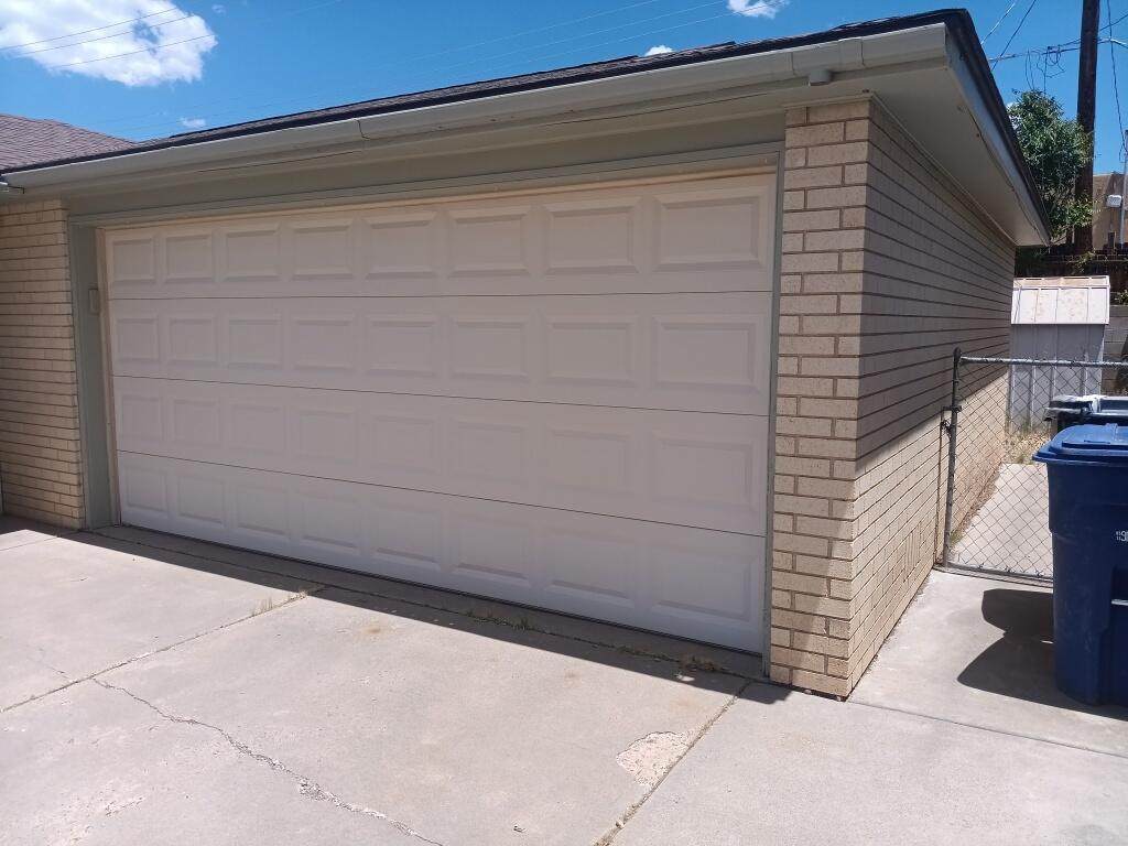 11925 Euclid Court - Photo 1