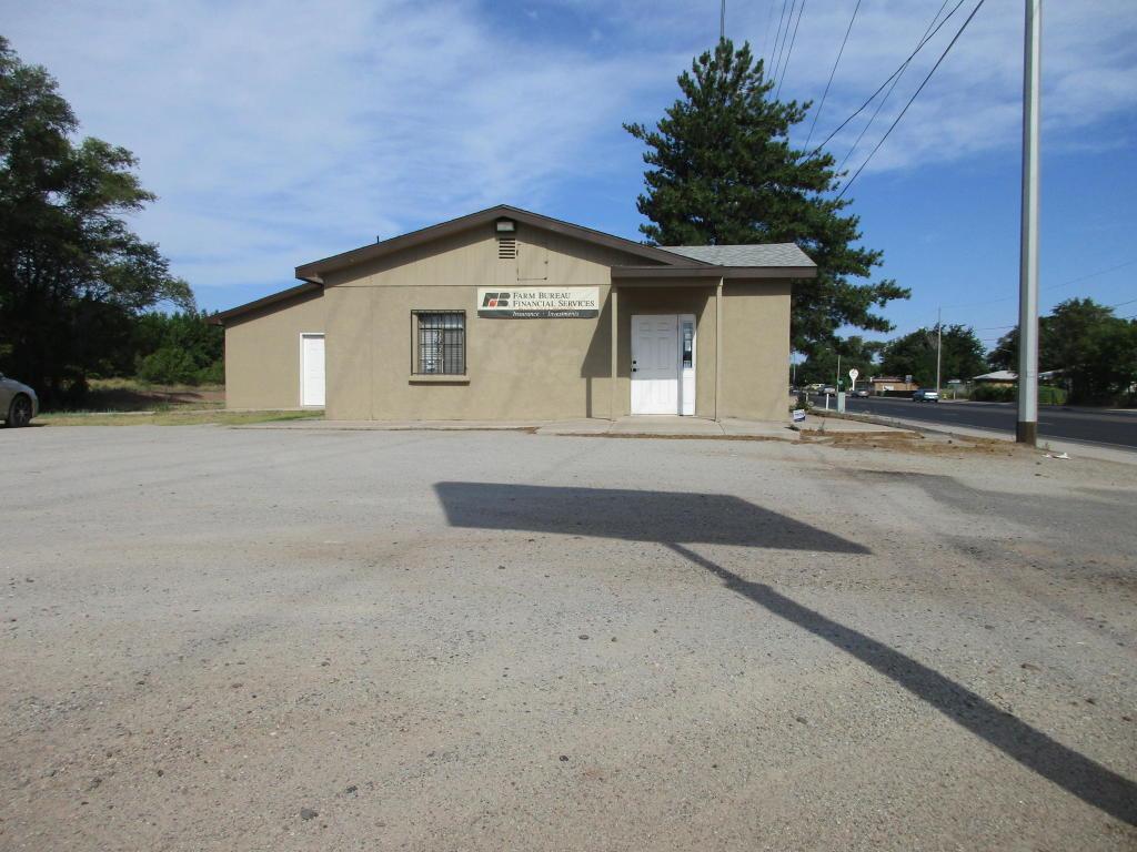 1005 River Road - Photo 1