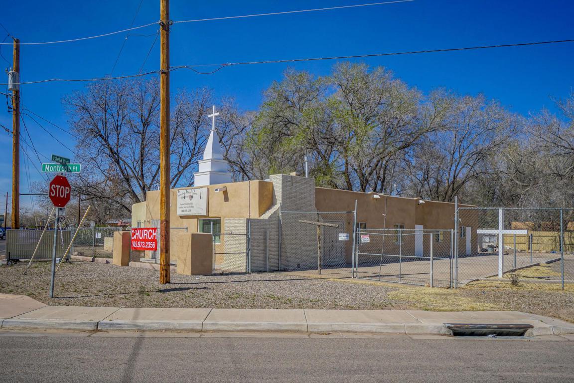 1209 Isleta Boulevard - Photo 1