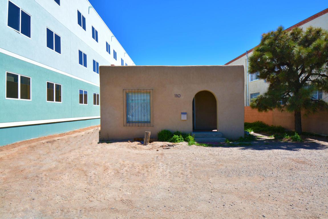 110 Carlisle Boulevard - Photo 1