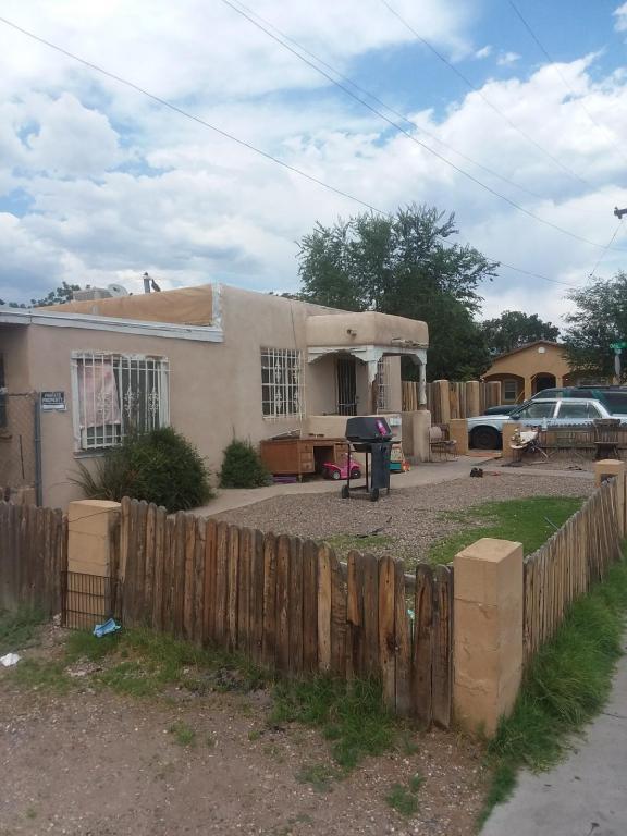 5411 Kathryn Avenue - Photo 1