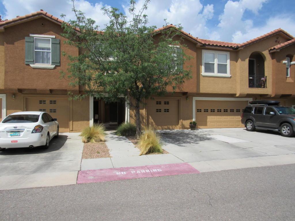 601 Menaul Boulevard - Photo 1